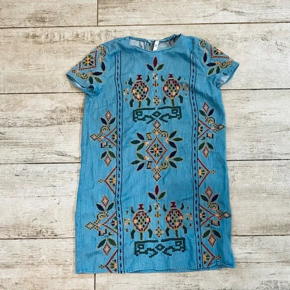 zara denim embroidered dress Faded Denim Sunflowers Tailgater Dress (XS, S only) – SPIRIT DRESS main image 1